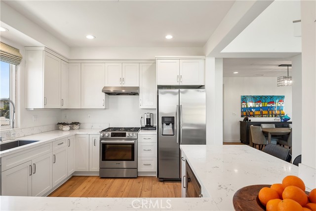 2606 Voorhees Avenue, Redondo Beach, California 90278, 3 Bedrooms Bedrooms, ,4 BathroomsBathrooms,Residential,Sold,Voorhees,SB21053796