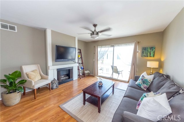 2411 Prospect Avenue, Hermosa Beach, California 90254, 2 Bedrooms Bedrooms, ,1 BathroomBathrooms,Residential,Sold,Prospect,SB17206001