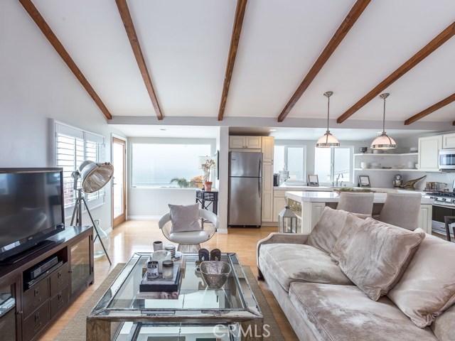 317 Moonstone Street, Manhattan Beach, California 90266, 2 Bedrooms Bedrooms, ,2 BathroomsBathrooms,Residential,Sold,Moonstone,SB20108424