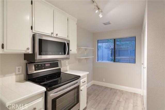 700 Esplanade, Redondo Beach, California 90277, 2 Bedrooms Bedrooms, ,2 BathroomsBathrooms,Residential,Sold,Esplanade,SB19106443