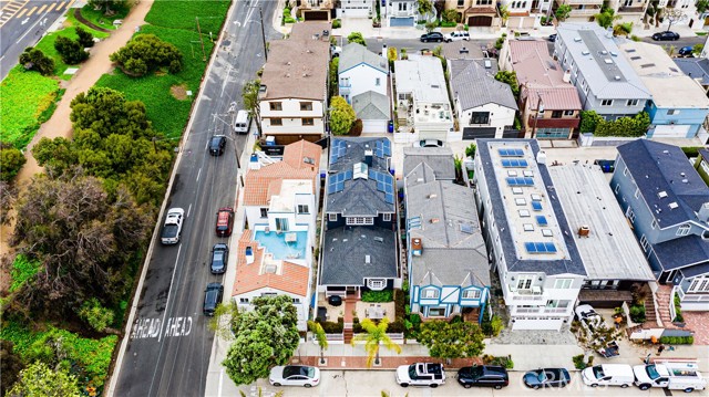 552 3rd Street, Manhattan Beach, California 90266, 3 Bedrooms Bedrooms, ,1 BathroomBathrooms,Residential,Sold,3rd,SB21099557