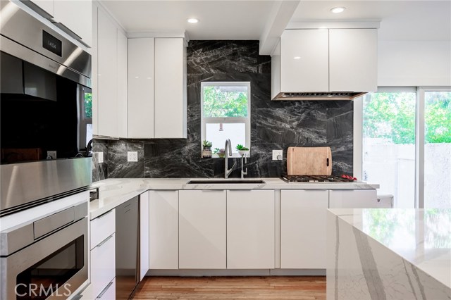 501 Green Lane, Redondo Beach, California 90278, 4 Bedrooms Bedrooms, ,2 BathroomsBathrooms,Residential,Sold,Green Lane,SB20035611