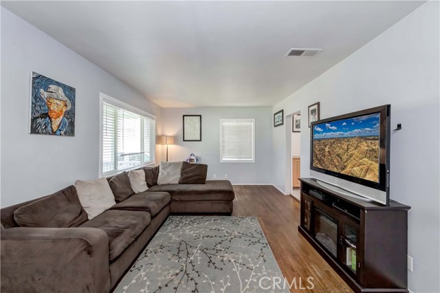1202 Firmona Avenue, Redondo Beach, California 90278, 3 Bedrooms Bedrooms, ,2 BathroomsBathrooms,Residential,Sold,Firmona,SB20101809