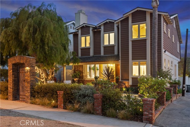 618 Avenue C, Redondo Beach, California 90277, 3 Bedrooms Bedrooms, ,2 BathroomsBathrooms,Residential,Sold,Avenue C,SB20188515