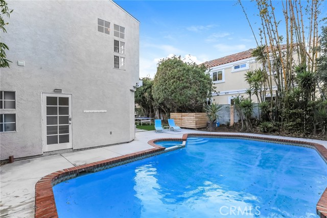 2121 Plant Avenue, Redondo Beach, California 90278, 4 Bedrooms Bedrooms, ,1 BathroomBathrooms,Residential,Sold,Plant,SB21007789