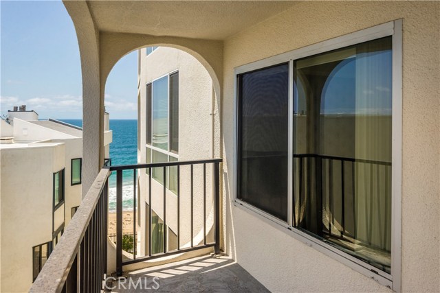 565 Esplanade, Redondo Beach, California 90277, 1 Bedroom Bedrooms, ,1 BathroomBathrooms,Residential,Sold,Esplanade,SB17103717