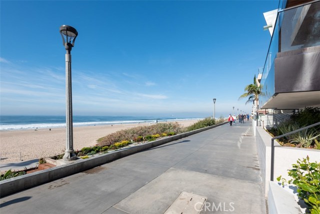 1208 The Strand, Manhattan Beach, California 90266, 2 Bedrooms Bedrooms, ,2 BathroomsBathrooms,Residential,Sold,The Strand,SB20234842