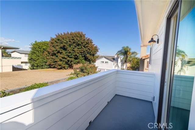 2309 Clark Lane, Redondo Beach, California 90278, 4 Bedrooms Bedrooms, ,2 BathroomsBathrooms,Residential,Sold,Clark,SB18033633