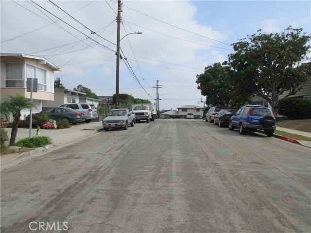 1217 21st Street, Hermosa Beach, California 90254, 2 Bedrooms Bedrooms, ,1 BathroomBathrooms,Residential,Sold,21st,PV20226677