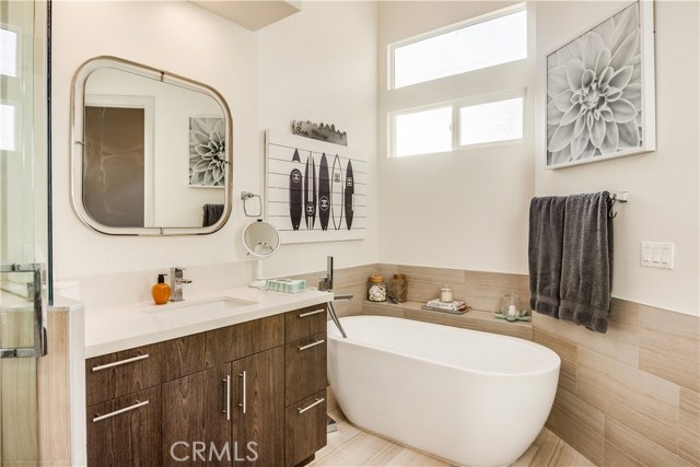 2518 Nelson Avenue, Redondo Beach, California 90278, 4 Bedrooms Bedrooms, ,3 BathroomsBathrooms,Residential,Sold,Nelson,SB20021133