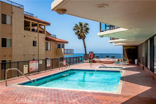 531 Esplanade, Redondo Beach, California 90277, 2 Bedrooms Bedrooms, ,2 BathroomsBathrooms,Residential,Sold,Esplanade,SB21005723