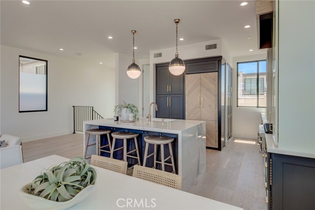 124 39th Street, Manhattan Beach, California 90266, 3 Bedrooms Bedrooms, ,2 BathroomsBathrooms,Residential,Sold,39th,SB20089804