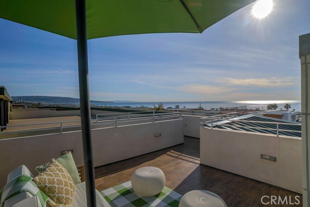 1504 Monterey, Hermosa Beach, California 90254, 3 Bedrooms Bedrooms, ,3 BathroomsBathrooms,Residential,Sold,Monterey,SB18059436