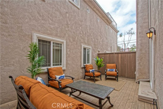 308 Ardmore Avenue, Hermosa Beach, California 90254, 4 Bedrooms Bedrooms, ,2 BathroomsBathrooms,Residential,Sold,Ardmore,SB17100985