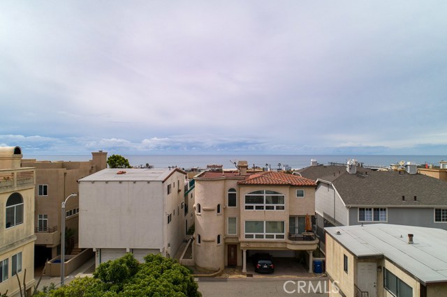 865 Loma Drive, Hermosa Beach, California 90254, 2 Bedrooms Bedrooms, ,1 BathroomBathrooms,Residential,Sold,Loma,SB20063247