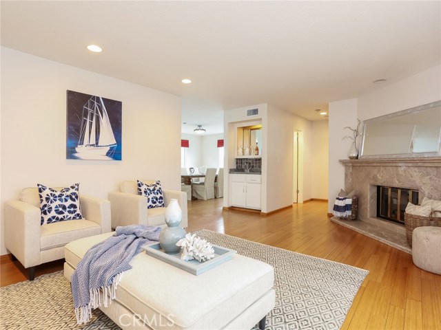 Living room w/fireplace and wetbar