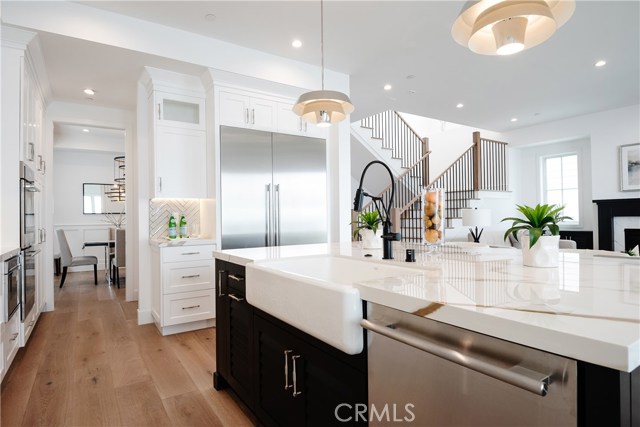 617 31st Street, Manhattan Beach, California 90266, 7 Bedrooms Bedrooms, ,2 BathroomsBathrooms,Residential,Sold,31st,SB20084953