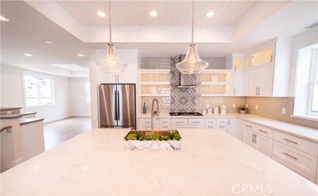 1108 Vincent Street, Redondo Beach, California 90277, 5 Bedrooms Bedrooms, ,4 BathroomsBathrooms,Residential,Sold,Vincent,SB18102573