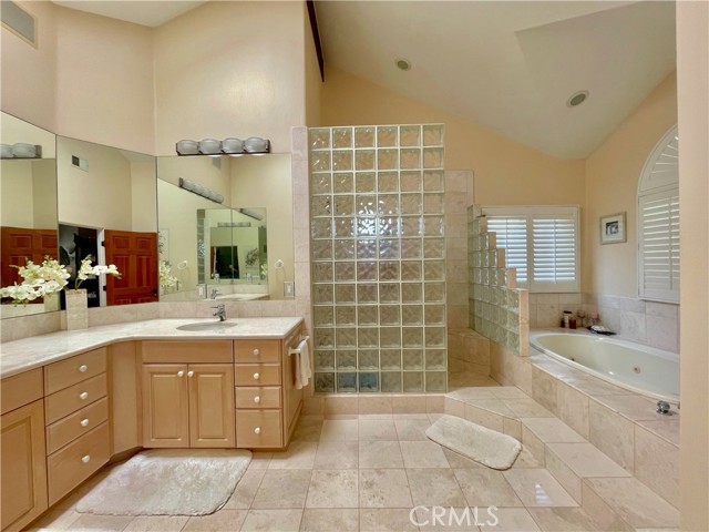 808 Juanita Avenue, Redondo Beach, California 90277, 5 Bedrooms Bedrooms, ,3 BathroomsBathrooms,Residential,Sold,Juanita,IN21096343