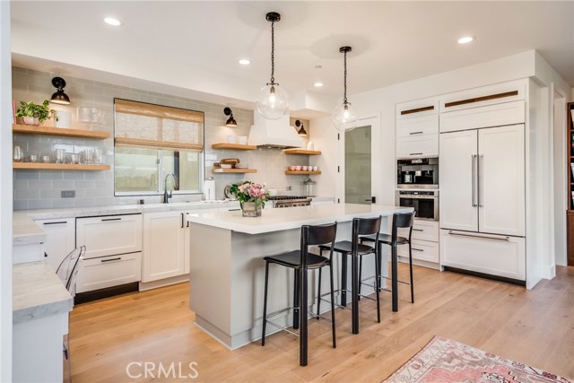 333 18th Street, Manhattan Beach, California 90266, 6 Bedrooms Bedrooms, ,6 BathroomsBathrooms,Residential,Sold,18th,SB20041835