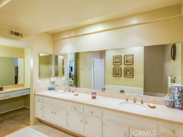 26 Aspen Way, Rolling Hills Estates, California 90274, 3 Bedrooms Bedrooms, ,2 BathroomsBathrooms,Residential,Sold,Aspen Way,PV17062589