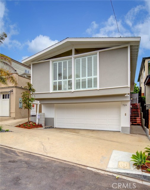 729 12th Street, Manhattan Beach, California 90266, 3 Bedrooms Bedrooms, ,2 BathroomsBathrooms,Residential,Sold,12th,SB19138998