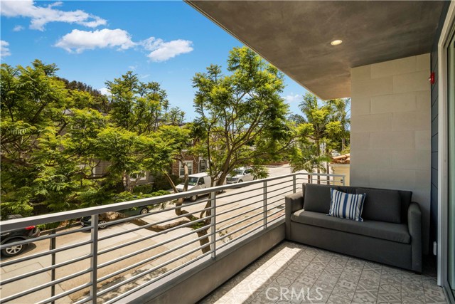 409 3rd Street, Manhattan Beach, California 90266, 5 Bedrooms Bedrooms, ,2 BathroomsBathrooms,Residential,Sold,3rd,SB19219164