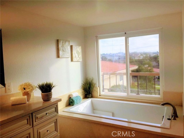5 Peartree Lane, Rolling Hills Estates, California 90274, 3 Bedrooms Bedrooms, ,2 BathroomsBathrooms,Residential,Sold,Peartree,PV18283828