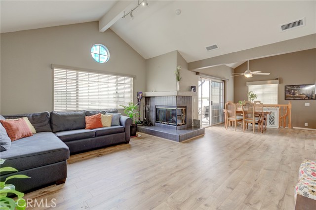 2612 Gates Avenue, Redondo Beach, California 90278, 2 Bedrooms Bedrooms, ,2 BathroomsBathrooms,Residential,Sold,Gates,SB21119373
