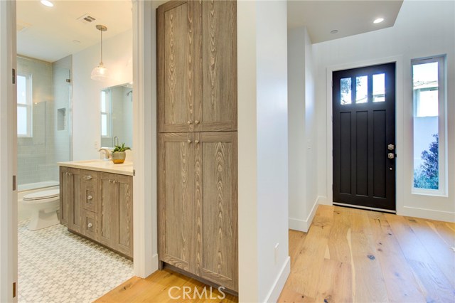 124 Guadalupe Avenue, Redondo Beach, California 90277, 3 Bedrooms Bedrooms, ,2 BathroomsBathrooms,Residential,Sold,Guadalupe,SB19041169