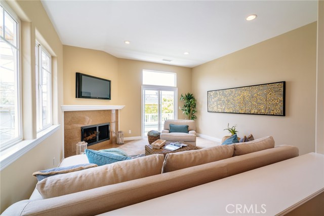 517 Longfellow Avenue, Manhattan Beach, California 90266, 4 Bedrooms Bedrooms, ,3 BathroomsBathrooms,Residential,Sold,Longfellow,SB19067192