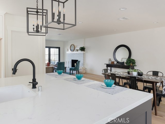 513 Avenue F, Redondo Beach, California 90277, 4 Bedrooms Bedrooms, ,1 BathroomBathrooms,Residential,Sold,Avenue F,SB20151396
