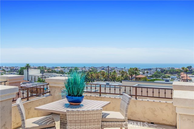 849 15th Street, Hermosa Beach, California 90254, 3 Bedrooms Bedrooms, ,2 BathroomsBathrooms,Residential,Sold,15th,SB20144282