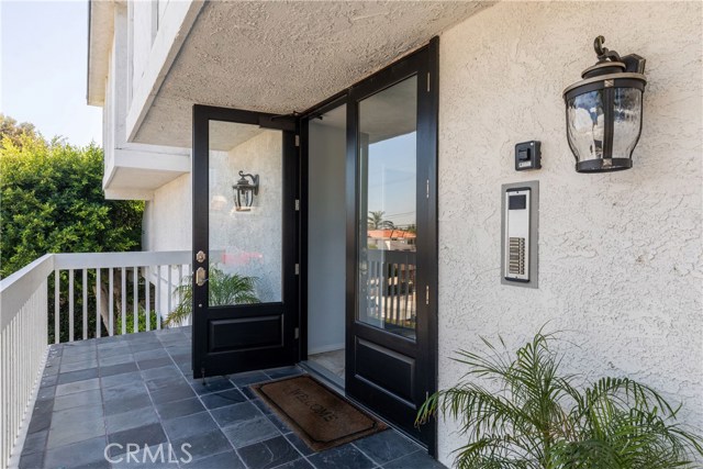 2000 Voorhees Avenue, Redondo Beach, California 90278, 2 Bedrooms Bedrooms, ,Residential,Sold,Voorhees,SB20199602