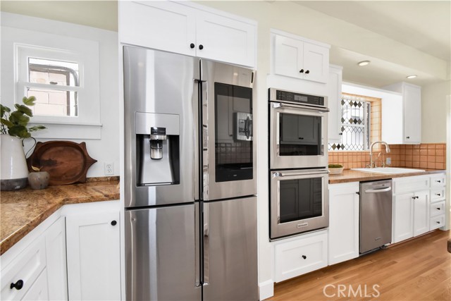 559 Avenue A, Redondo Beach, California 90277, 4 Bedrooms Bedrooms, ,2 BathroomsBathrooms,Residential,Sold,Avenue A,PV21028743