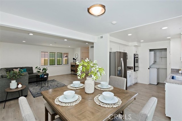 2611 Vanderbilt Lane, Redondo Beach, California 90278, 2 Bedrooms Bedrooms, ,2 BathroomsBathrooms,Residential,Sold,Vanderbilt,SB20167016