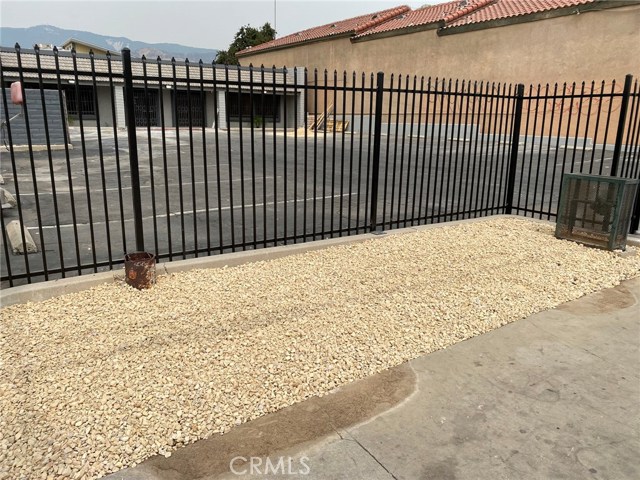 Highland, 92404, ,For Sale,Highland,IV20205967