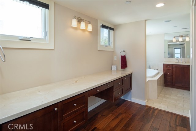 646 Hermosa Avenue, Hermosa Beach, California 90254, 3 Bedrooms Bedrooms, ,2 BathroomsBathrooms,Residential,Sold,Hermosa,SB18146265