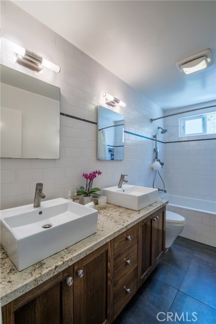 1635 Goodman Avenue, Redondo Beach, California 90278, 3 Bedrooms Bedrooms, ,2 BathroomsBathrooms,Residential,Sold,Goodman,SB19088216