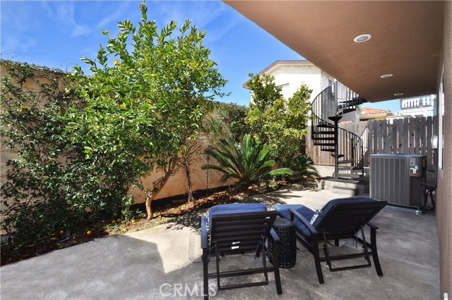 231 Francisca Avenue, Redondo Beach, California 90277, 4 Bedrooms Bedrooms, ,2 BathroomsBathrooms,Residential,Sold,Francisca,SB19047417