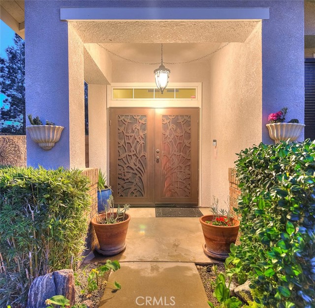 Fontana, CA 92336,14855 Hedgerow CT