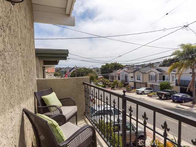 1616 Herrin Street, Redondo Beach, California 90278, 3 Bedrooms Bedrooms, ,2 BathroomsBathrooms,Residential,Sold,Herrin,SB20150714