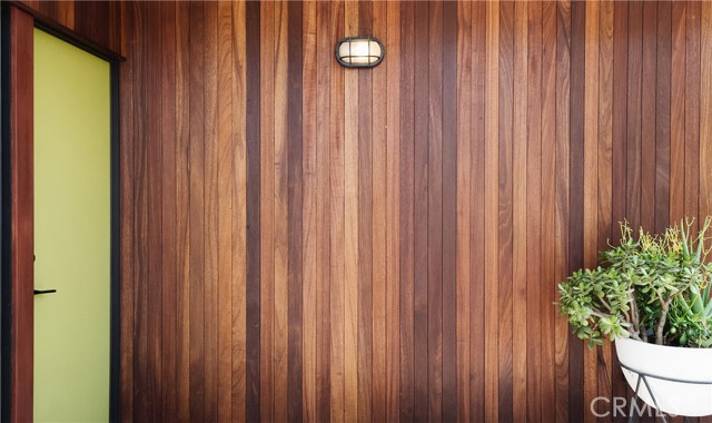 587 36th Street, Manhattan Beach, California 90266, 3 Bedrooms Bedrooms, ,2 BathroomsBathrooms,Residential,Sold,36th,SB21105044