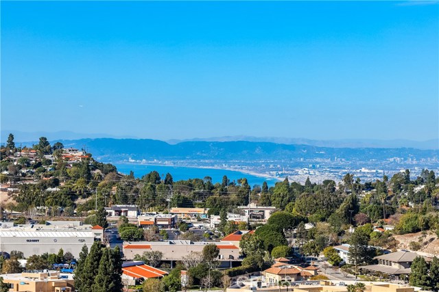 1037 Calle Stellare, Rancho Palos Verdes, California 90275, 3 Bedrooms Bedrooms, ,2 BathroomsBathrooms,Residential,Sold,Calle Stellare,SB20260624