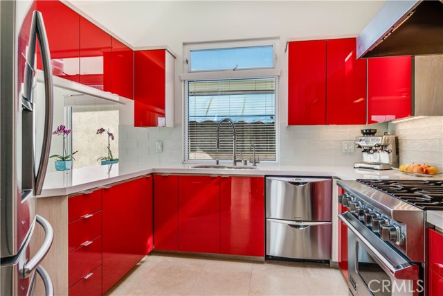 129 Moonstone Street, Manhattan Beach, California 90266, 3 Bedrooms Bedrooms, ,3 BathroomsBathrooms,Residential,Sold,Moonstone,SB20050796