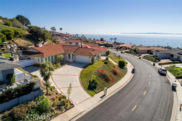 32254 Sea Raven Drive, Rancho Palos Verdes, California 90275, 4 Bedrooms Bedrooms, ,1 BathroomBathrooms,Residential,Sold,Sea Raven,PV18033595