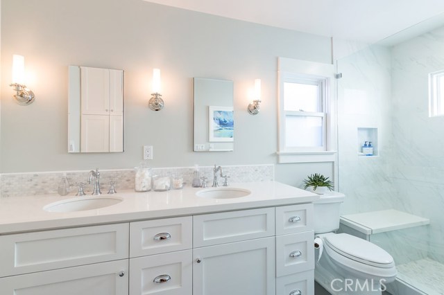 304 Gertruda Avenue, Redondo Beach, California 90277, 3 Bedrooms Bedrooms, ,2 BathroomsBathrooms,Residential,Sold,Gertruda,PV17065927