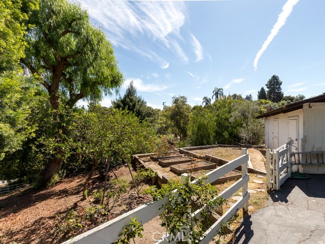 8 Eastfield Drive, Rolling Hills, California 90274, 5 Bedrooms Bedrooms, ,2 BathroomsBathrooms,Residential,Sold,Eastfield,SB17221489