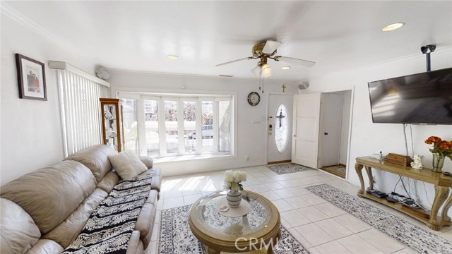 1915 Condon Avenue, Redondo Beach, California 90278, 3 Bedrooms Bedrooms, ,2 BathroomsBathrooms,Residential,Sold,Condon,SB20072955