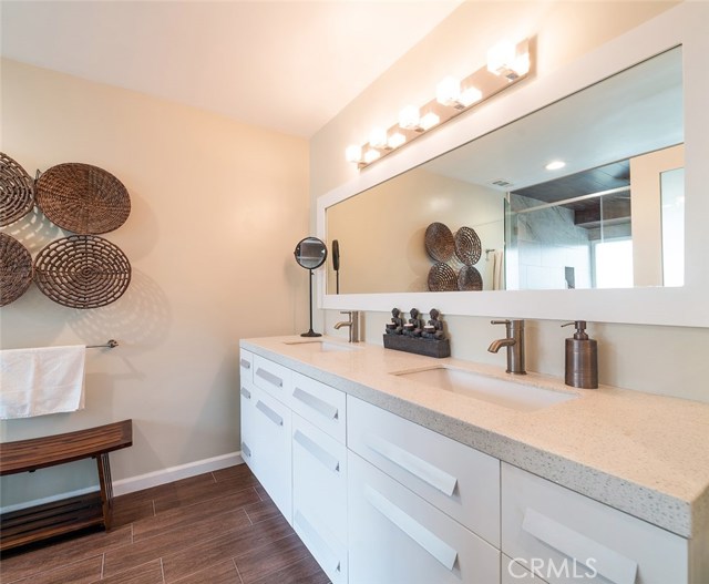 2404 Marshallfield Lane, Redondo Beach, California 90278, 3 Bedrooms Bedrooms, ,2 BathroomsBathrooms,Residential,Sold,Marshallfield,SB18103894